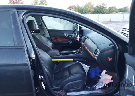 2015 Jaguar Xf 2.0T Premium from USA, damaged, VIN SAJWA0FS2FPU61802